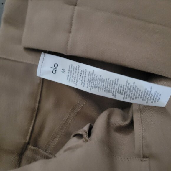 Alo Yoga High-Waist On Point Moto Trouser- Toasted Almond Medium - Picture 3 of 8